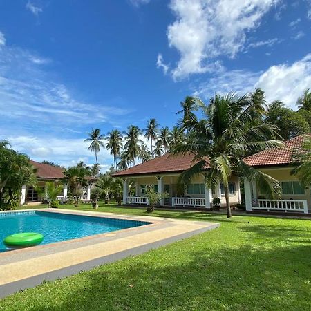 Palm Gardens Resort, バンサパン エクステリア 写真