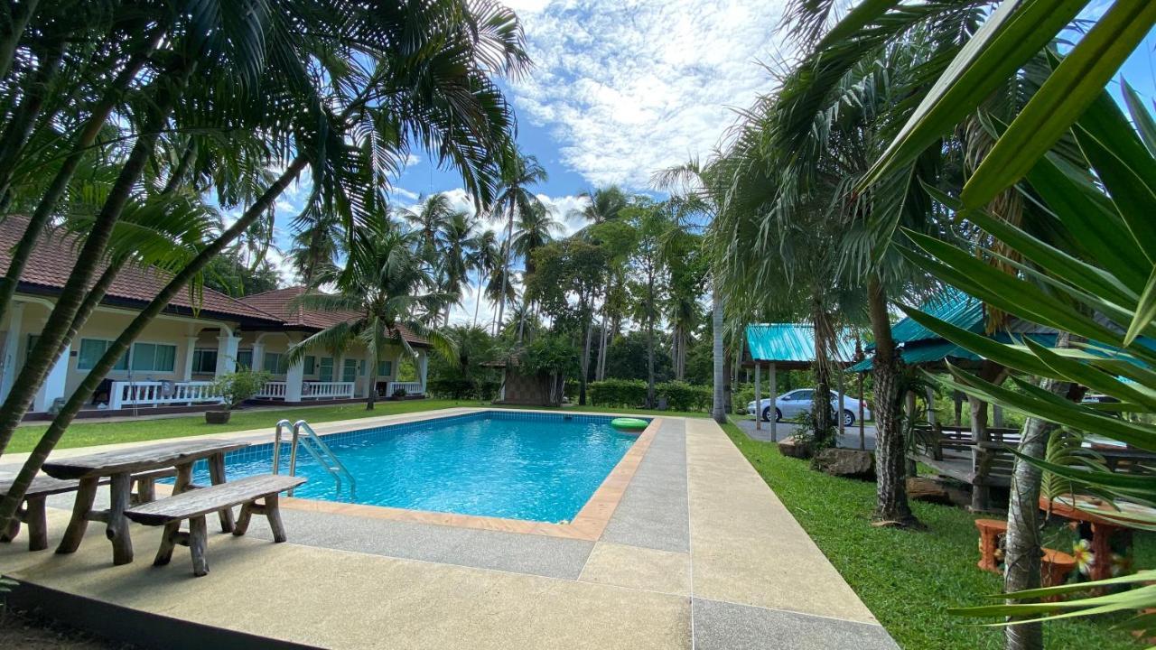 Palm Gardens Resort, バンサパン エクステリア 写真