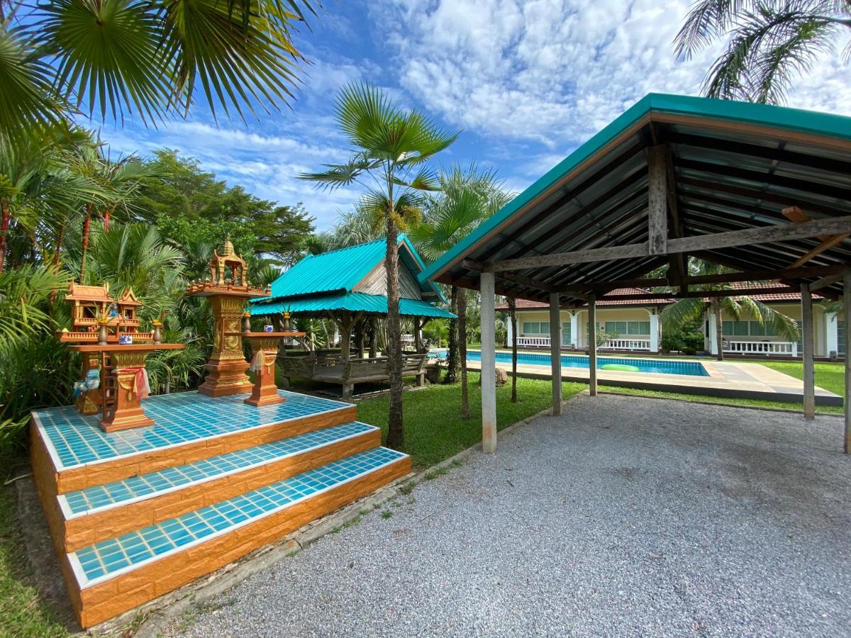 Palm Gardens Resort, バンサパン エクステリア 写真