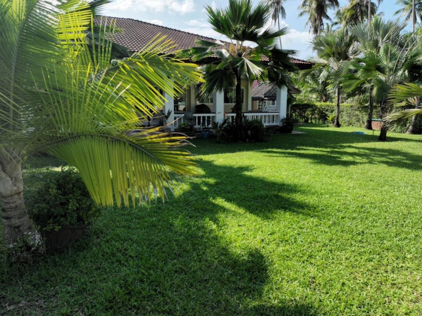 Palm Gardens Resort, バンサパン エクステリア 写真